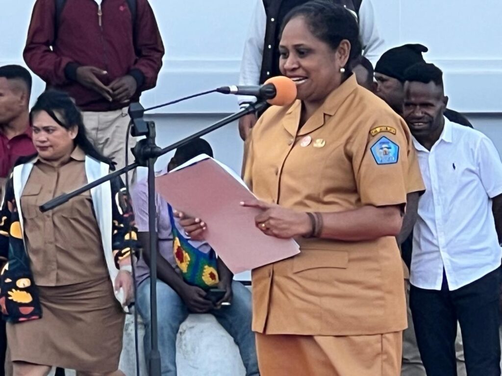 dr. Idawati W. Atenius Murip, Ketua Deskranasda Kab. Jayawijaya